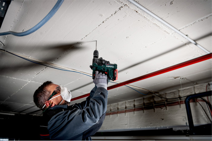 Аккумуляторный перфоратор Metabo PowerMaxx BH 12 BL 16 (600207860)