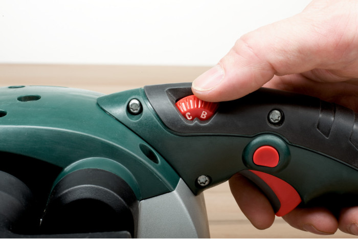 Ленточная шлифмашина Metabo BAE 75 (600375000)