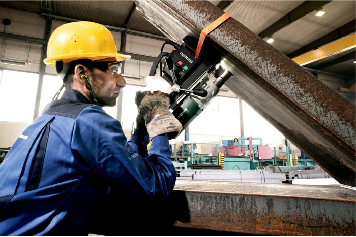 Дрель на магнитной стойке Metabo MAG 32 (600635500)