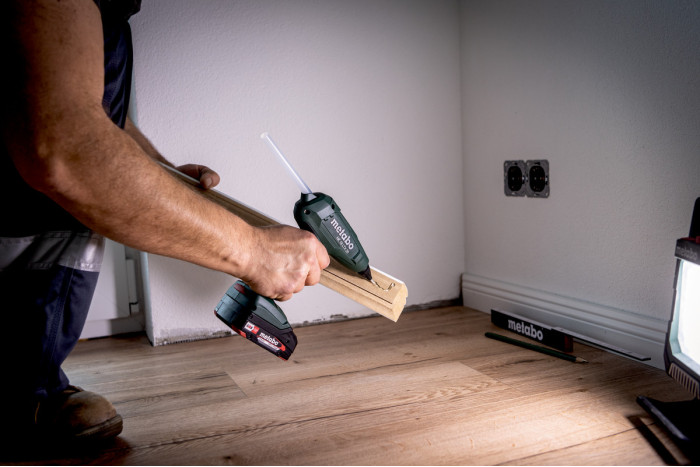 Акумуляторний пістолет для гарячого клею Metabo HK 18 LTX 20 (600797850)