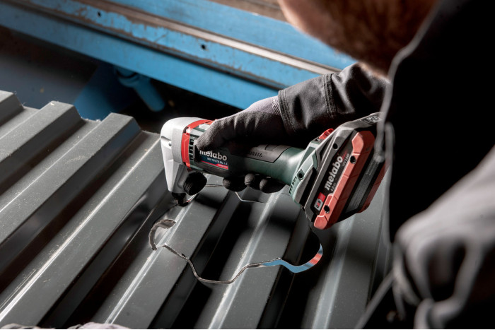 Аккумуляторные ножницы Metabo NIV 18 LTX BL 1.6 (601614850)