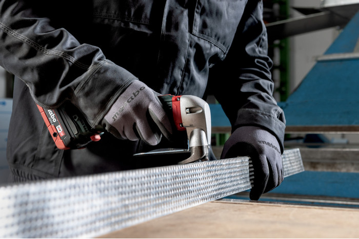 Акумуляторні ножиці для листового металу Metabo SCВ 18 LTX BL 1.6 (601615850)