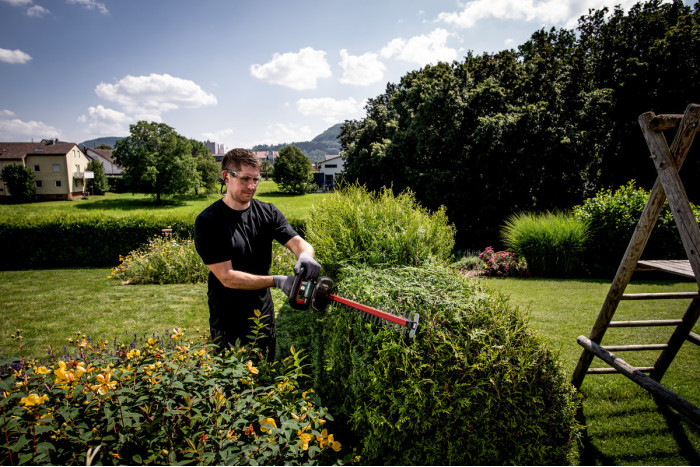 Аккумуляторный кусторез Metabo HS 18 LTX 55 (601718500)