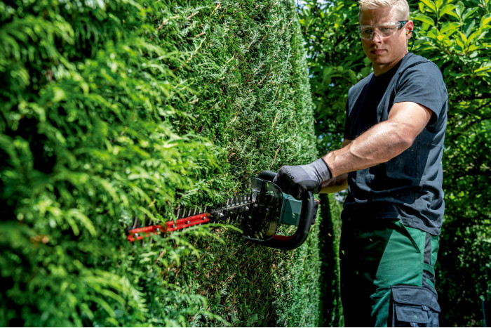 Аккумуляторный кусторез Metabo HS 18 LTX BL 75 (601724850)