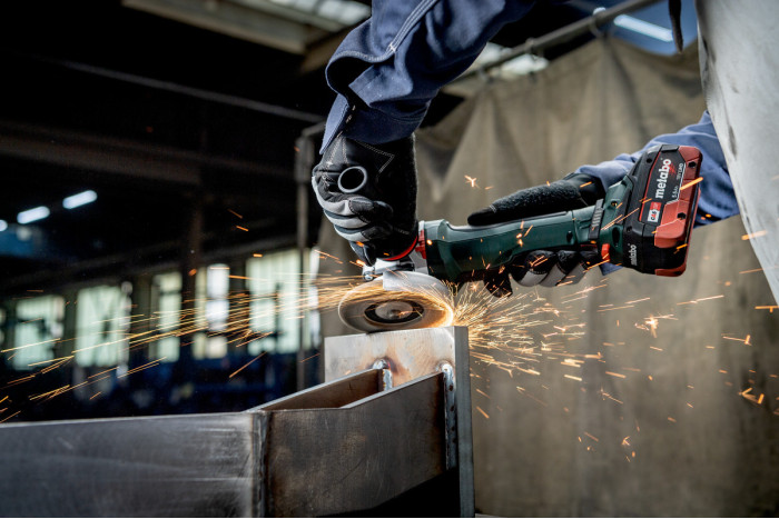 Аккумуляторная угловая шлифмашина (болгарка) Metabo WPBA 18 LTX BL 15-125 Quick DS (601734840)