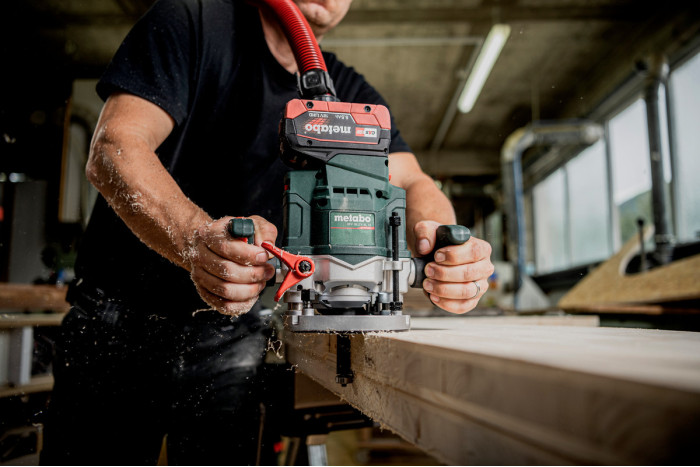 Акумуляторний фрезер Metabo OFВ 18 LTX BL 12 (601743660)