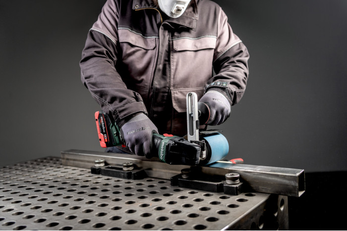 Акумуляторна щіткова шліфувальна машина Metabo SВB 18 LTX BL 200 (601766840)