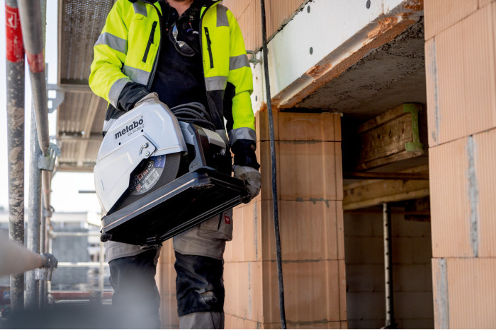 Відрізна пила по металу Metabo CS 22-355 (601786000)