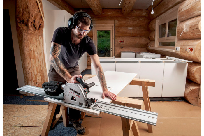 Аккумуляторная погружная циркулярная пилка Metabo KT 18 LTX 66 BL (601866840)