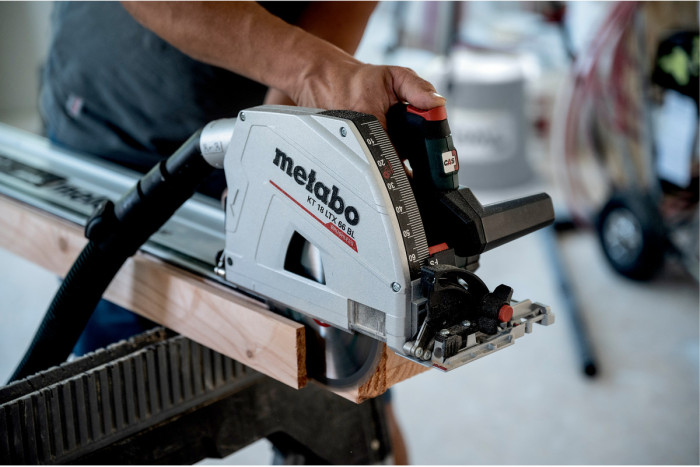 Аккумуляторная погружная циркулярная пилка Metabo KT 18 LTX 66 BL (601866840)