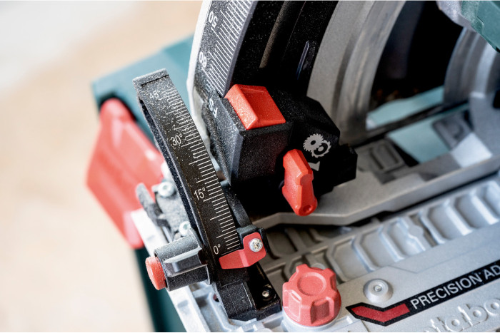 Аккумуляторная погружная циркулярная пилка Metabo KT 18 LTX 66 BL (601866840)