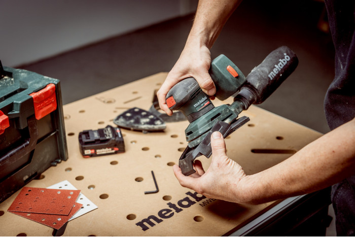 Аккумуляторная многофункциональная шлифмашина Metabo SM 18 LTX BL (602089840)