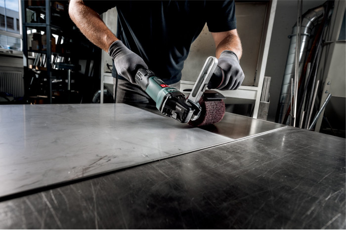 Полировочная щеточная машина Metabo SE 17-200 RT (602259000)