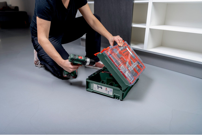 Аккумуляторная ударная дрель Metabo SB 18 Set (602245710)