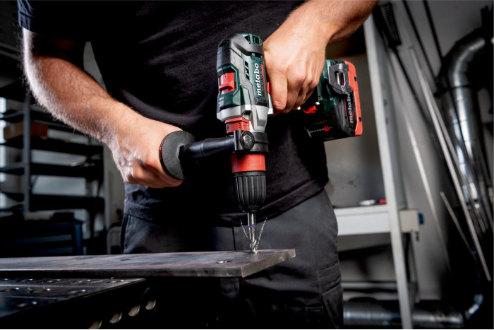 Аккумуляторная резьбонарезчик Metabo GB 18 LTX BL QI (602362660)