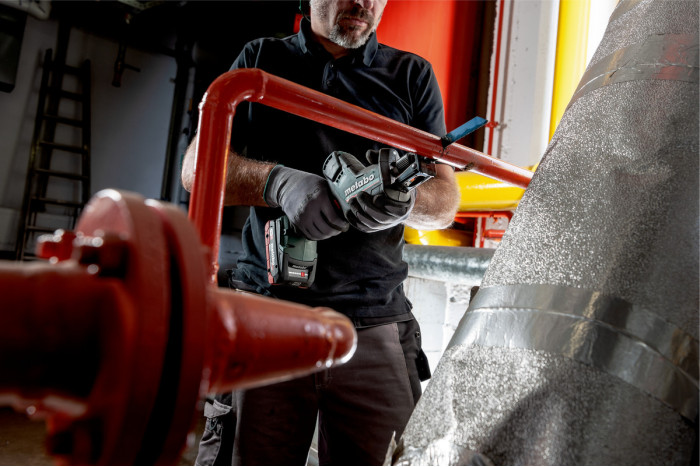 Аккумуляторная сабельная пила Metabo SSE 18 LTX BL Compact (602366840)