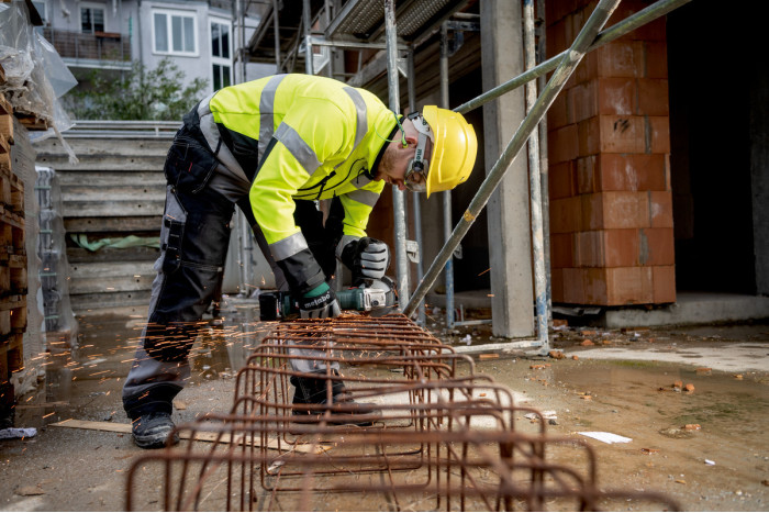 Аккумуляторная угловая шлифмашина (болгарка) Metabo W 18 7-125 (602371510)