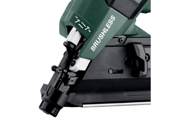 Аккумуляторный гвоздозабиватель Metabo NFR 18 LTX 90 BL (612090800)