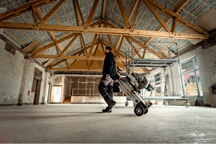 Торцовочная пила Metabo KGS 216 M Set (613216900)