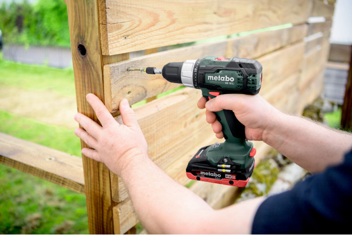 Акумуляторний ударний дриль Metabo SB 18 L (614053500)