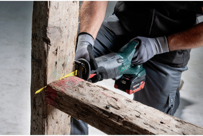 Акумуляторна шабельна пила Metabo SSE 18 LTX BL (602267850)