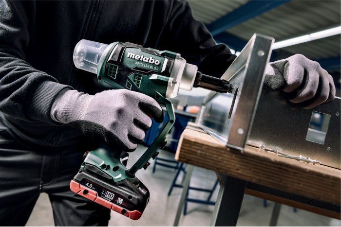 Аккумуляторный заклепочный пистолет Metabo NP 18 LTX BL 5.0 (619002500)